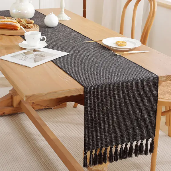 Minimalist Table Runner